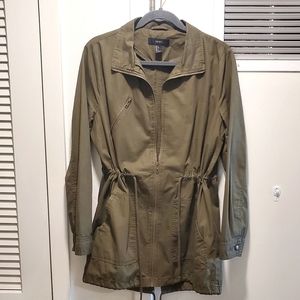 Army green lightweight zip-up coat, L